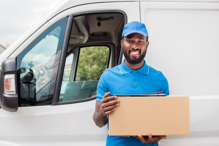 7 Best Ways to Ship Packages Anywhere