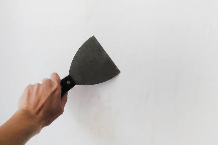 How to Fix a Dent In the Corner of the Wall