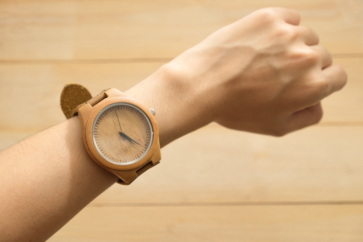 5 Maintenance Tips for Men’s Wooden Watches