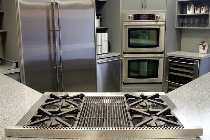 5 Professional Tips to Maintain Your Cooking Equipment
