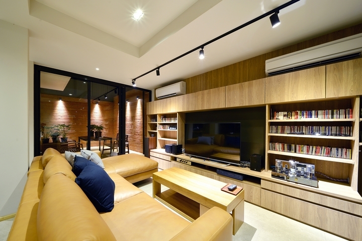 8 Maintenance Tips for Living Room Furniture