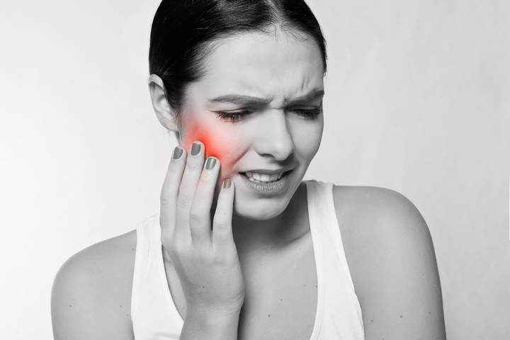How to Stop Tooth Pain at Night Quickly